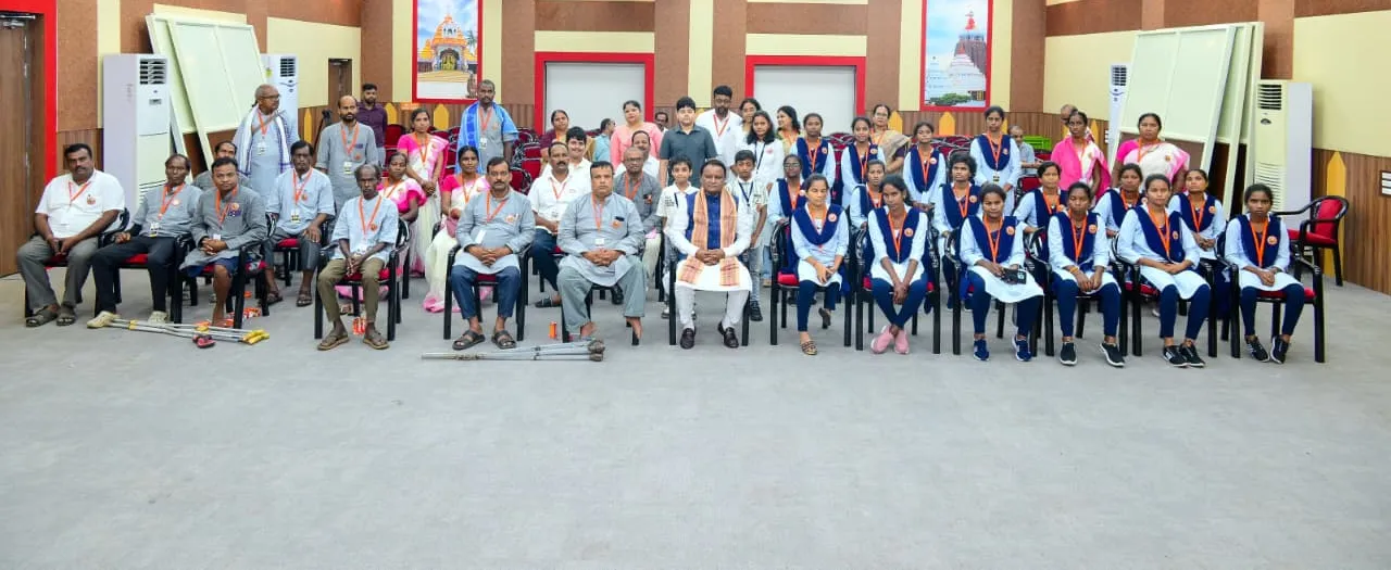 ରାଜ୍ୟର ପ୍ରତିଟି ଦିବ୍ୟାଙ୍ଗ ପ୍ରତିଭାଙ୍କୁ ମିଳିବ ସ୍ଥାୟୀ ରୋଜଗାର, ଆର୍ଥିକ ଦୃଷ୍ଟିରୁ କରାଯିବ ସ୍ୱାବଲମ୍ୱୀ : ମୁଖ୍ୟମନ୍ତ୍ରୀ