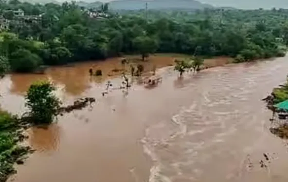 ଜମ୍ମୁ-କଶ୍ମୀରରେ ବାଦଲ ଫଟା ବର୍ଷା ପରେ ବନ୍ୟା ଏବଂ ଭୂସ୍ଖଳ : ୧୧ ମୃତ, ଅନେକ ନିଖୋଜ