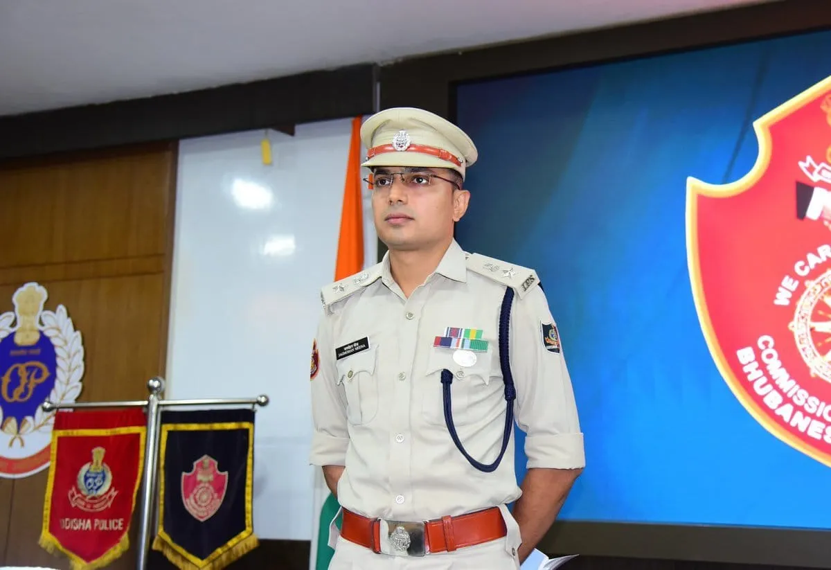 Bhubaneswar DCP resignation : ଇସ୍ତଫା ଦେଲେ ଭୁବନେଶ୍ଵର ଡିସିପି ଜଗମୋହନ ମୀନା, ବ୍ୟକ୍ତିଗତ କାରଣରୁ ଇସ୍ତଫା ଦେଇଥିବା ସୂଚନା